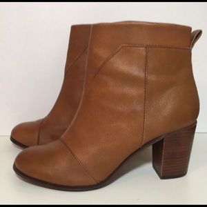 TOMS Lunata Bootie 8.5 Cognac